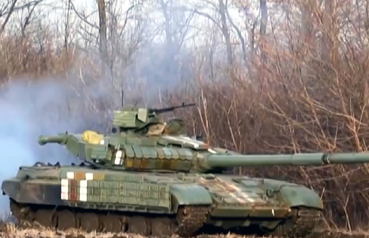 Ukrainian_troops_during_the_Battle_of_Debaltseve,_5_February_2015_(2)